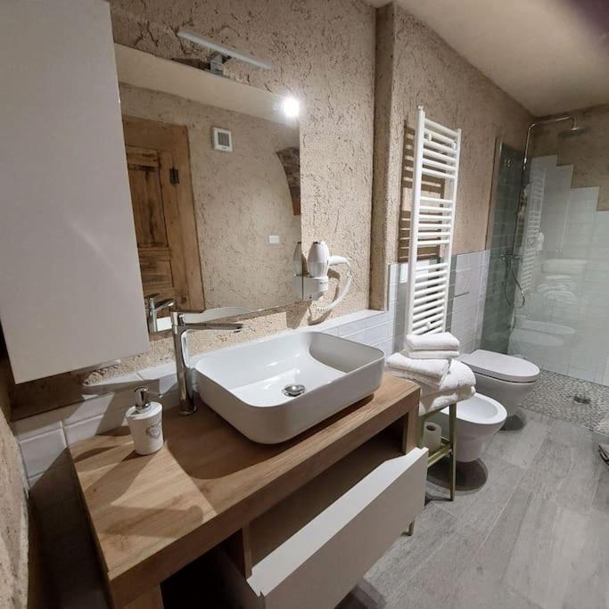 Appartement Istanti - Menta à Costigliole Saluzzo Extérieur photo